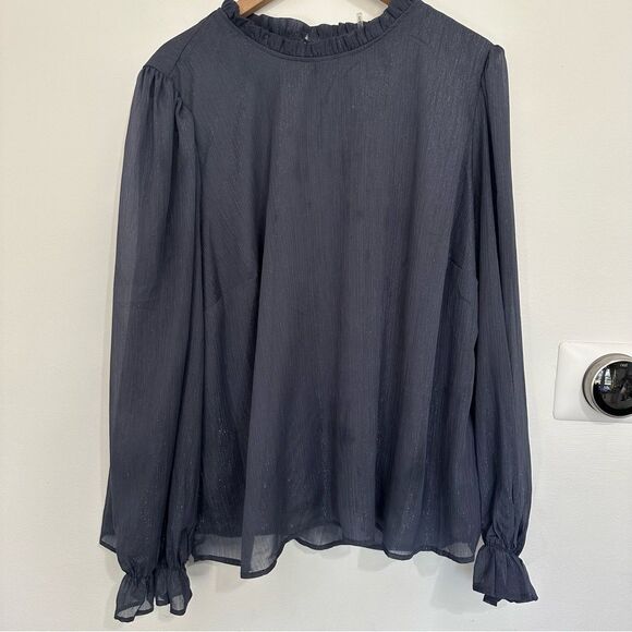 ChicSoul Gray Silver High Neck Long Sleeve Blouse size 2X - Picture 3 of 5